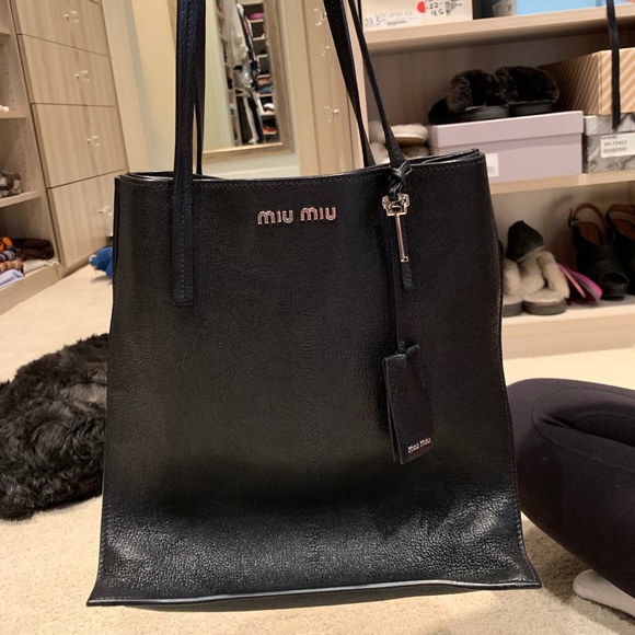 Miu Miu Handbags - HOST PICK 🎁 Miu Miu Shopper Tote